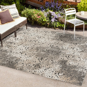 Duenas High-low Shabby Damask Area Rug